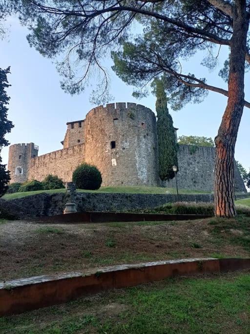 Appartamento Bonbon, Centro Storico Con Parcheggio Gorizia Esterno foto